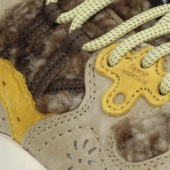 FLOWER MOUNTAIN Yamano Suede Teddy Femme Yellow Beige -Magasin De Chaussures De Mode flower mountain yamano suede teddy femme yellow beige 7