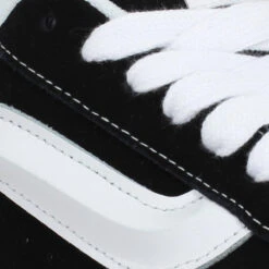 VANS Knu Skool Velours Black White -Magasin De Chaussures De Mode vans knu skool velours black white 7